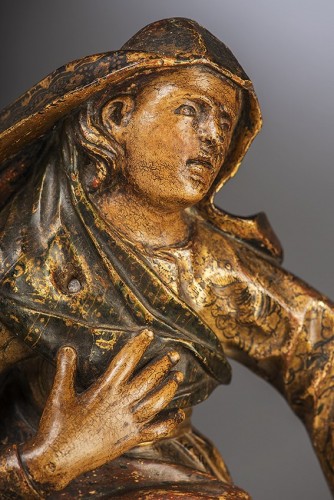 XVIIe siècle - Madone au pied de la croix, sculpture en bois
